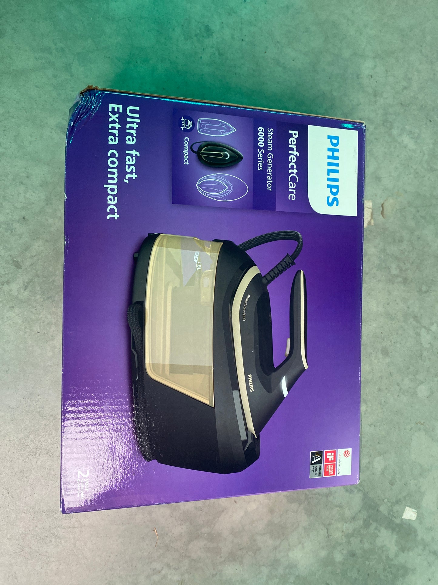 Tweedekans Philips Perfect Care 6000 PSG6064/80 stoomgenerator - 1,8L tank - goud/zwart