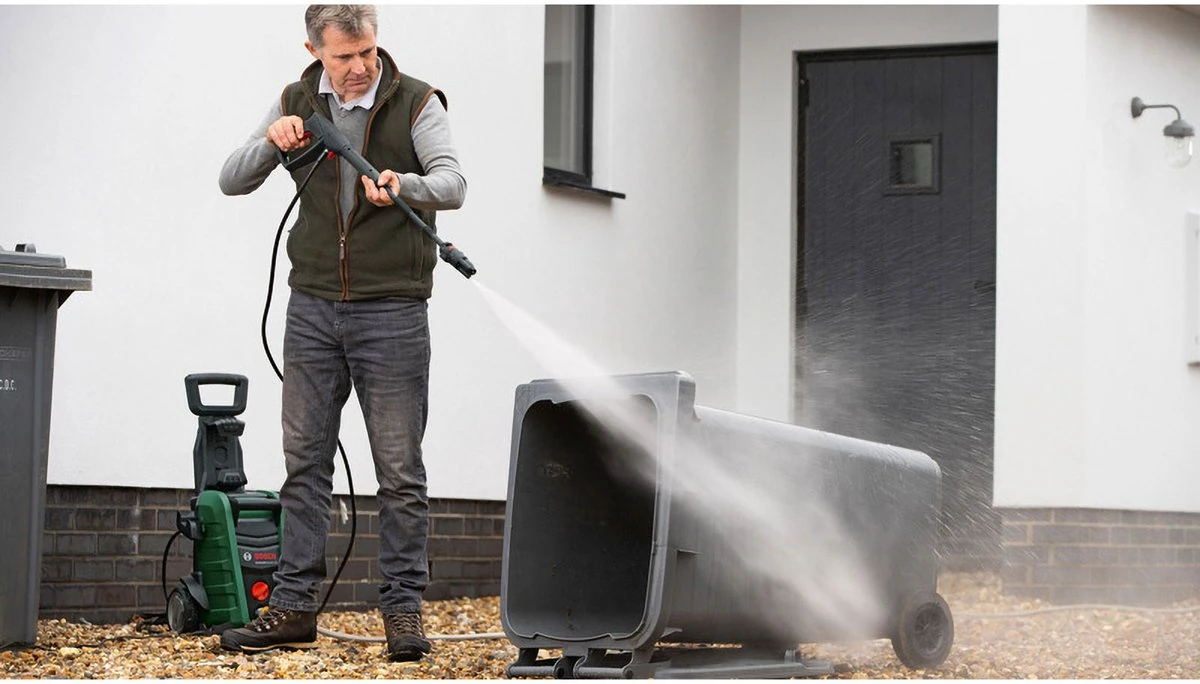 Productbeeld van de fabrikant: Bosch UniversalAquatak 135 hogedrukreiniger | Secondbay