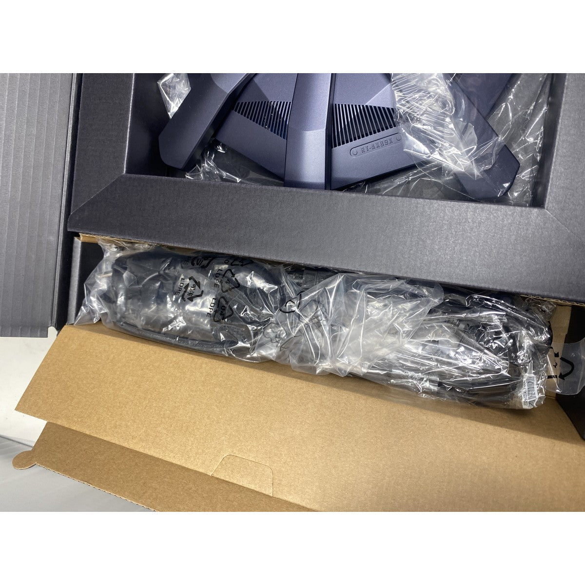 Tweedekans ASUS RT-AX89X Gaming Router - WiFi 6, AX6000, 10G-poort, 4G/5G-vervanger | Professioneel Getest
