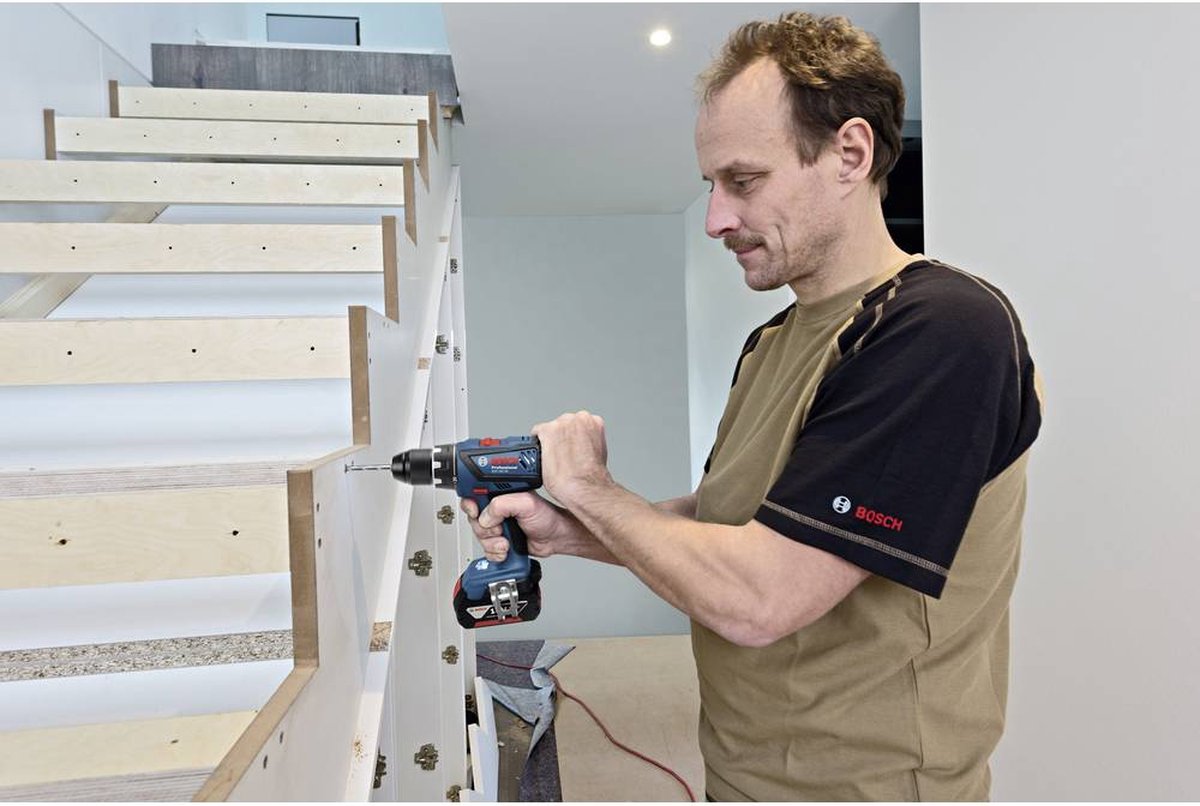 Bosch Professional GSR 18V-28 Accuboormachine - Met 2x 18 V (4.0 Ah) accu's - Inclusief koffer