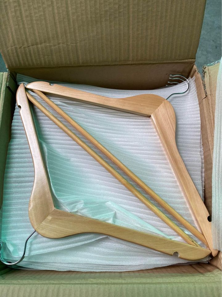 Stevige Houten Kledingshangers Nieuw - 30 Stuks