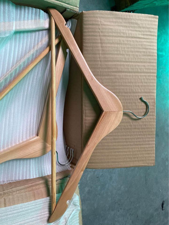Stevige Houten Kledingshangers Nieuw - 30 Stuks